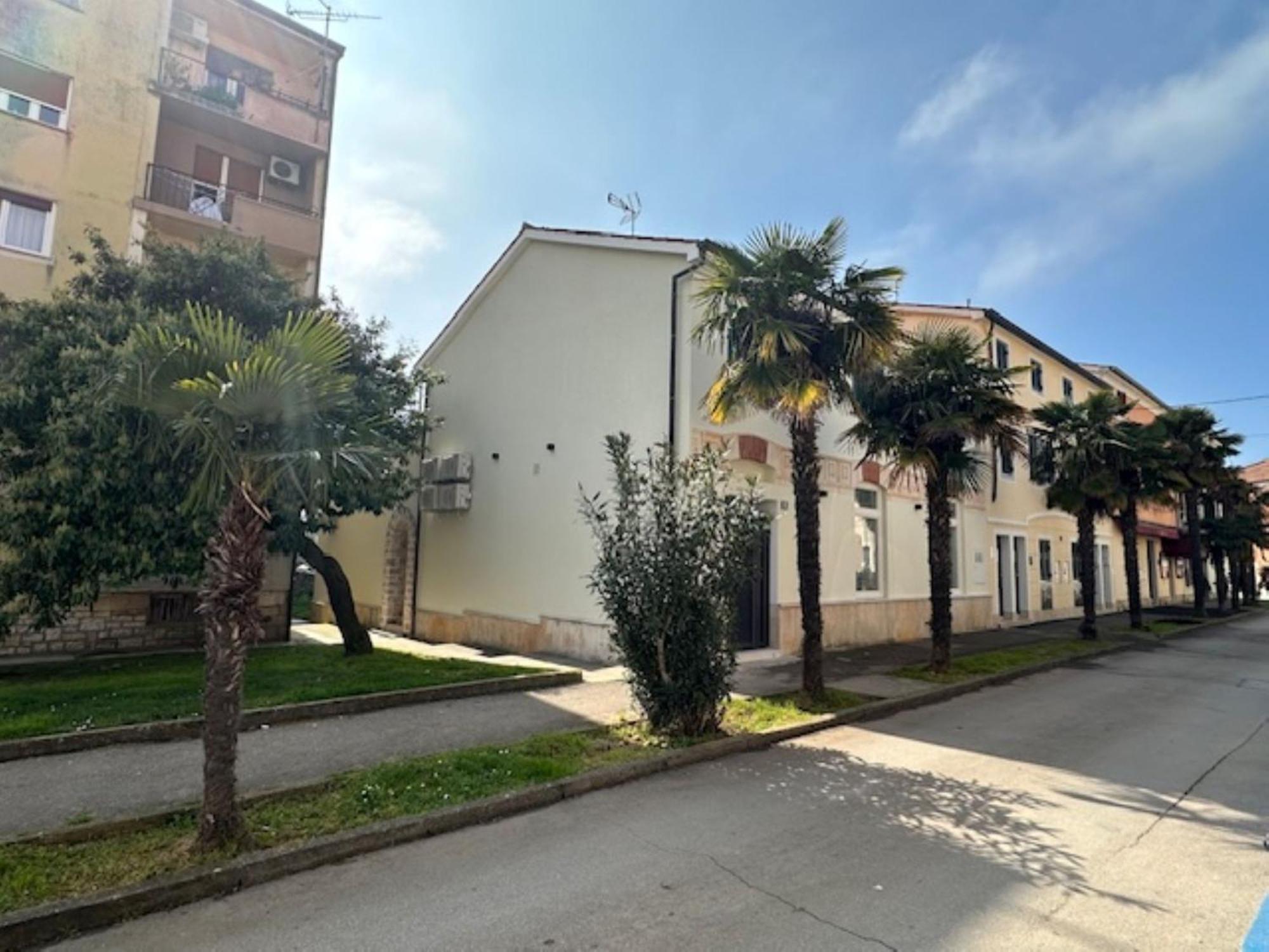 Apartments Urban Пореч Екстериор снимка